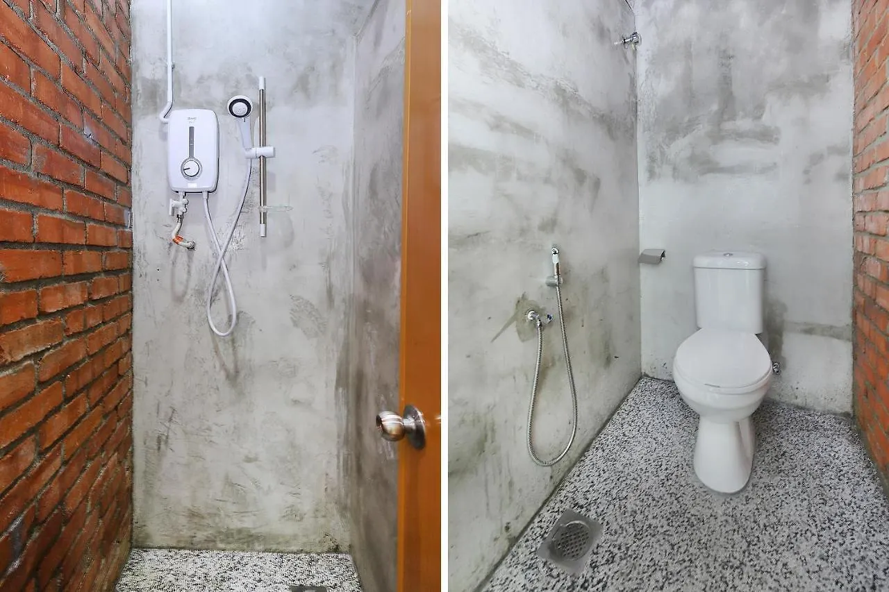 **  Spot On 89956 The Blue Malacca Hotel Malaysia
