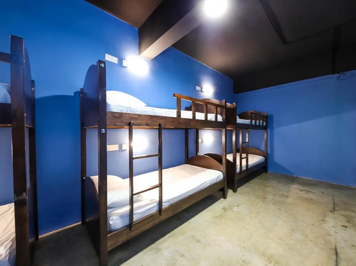 Spot On 89956 The Blue Malacca Hotell